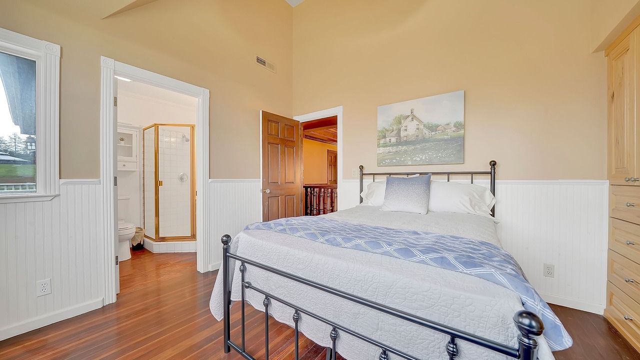 Photo of Bedroom in Sutter Creek