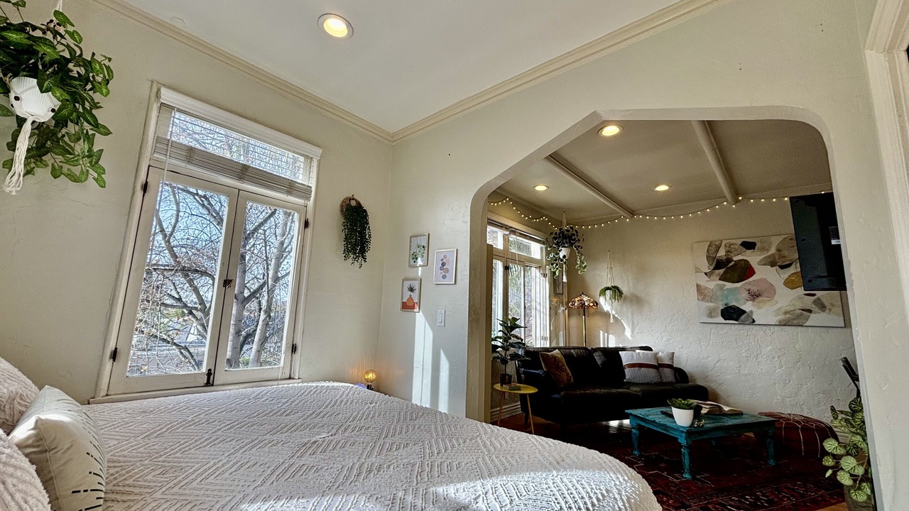 Photo of Bedroom in Beverly Hills