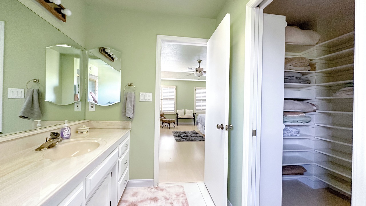 Photo of Bathroom in Bakersfield