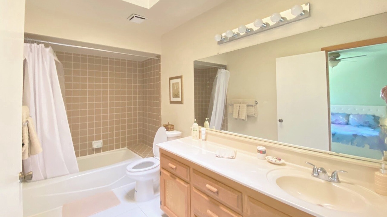 Photo of Bathroom in Bakersfield