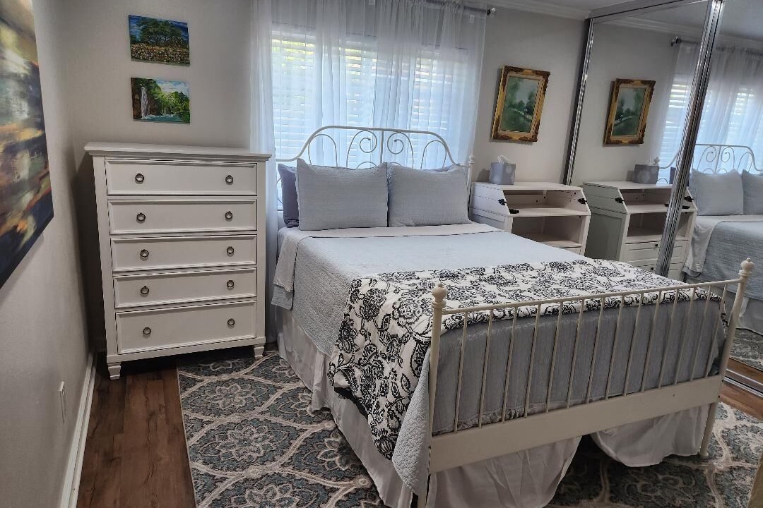 Photo of Bedroom in Downey