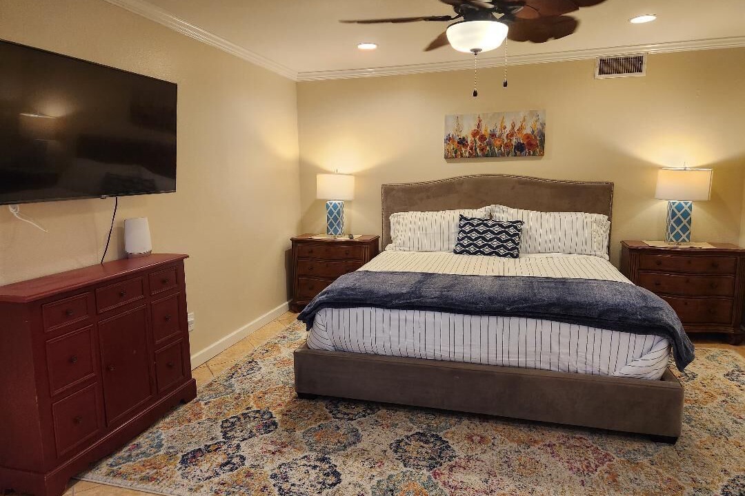 Photo of Bedroom in Downey