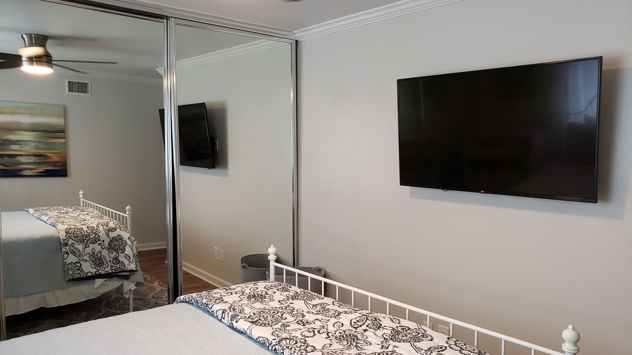 Photo of Bedroom in Downey