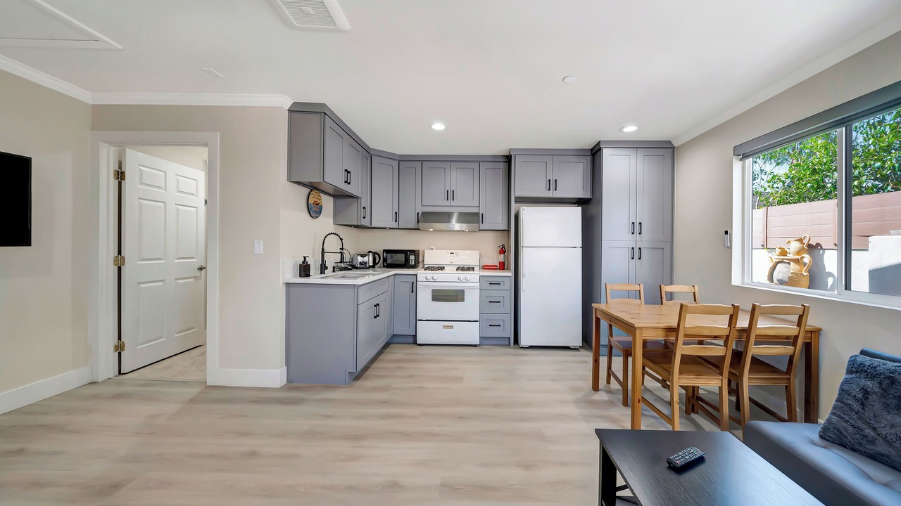 Photo of Kitchen in Tarzana