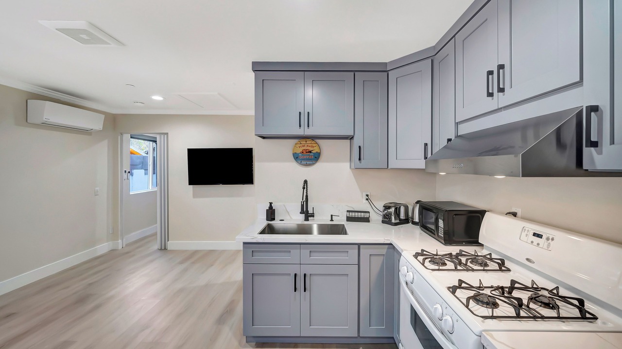 Photo of Kitchen in Tarzana