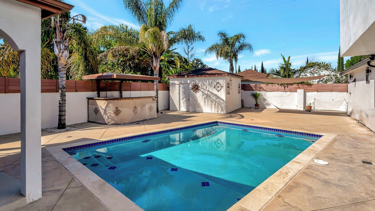 Photo of Outdoor in Tarzana