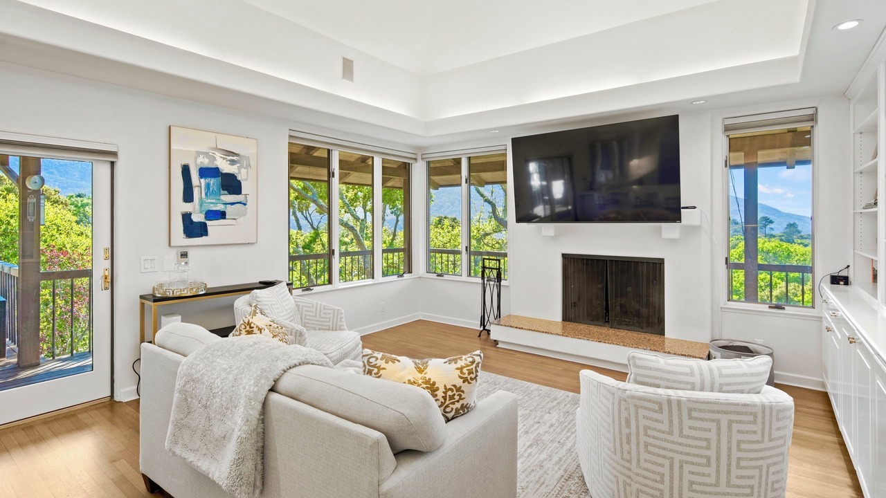 Photo of Livingroom in Carmel Valley