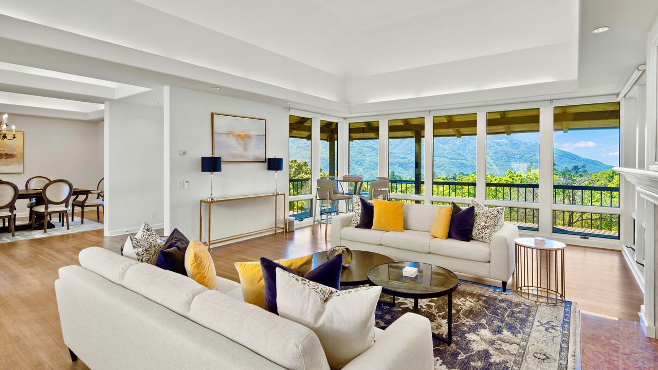 Photo of Livingroom in Carmel Valley