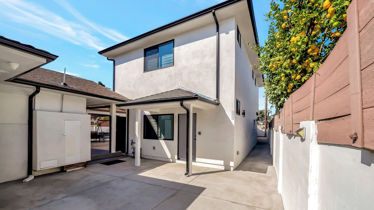 Photo of Outdoor in Tarzana