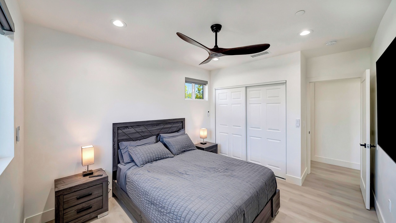 Photo of Bedroom in Tarzana