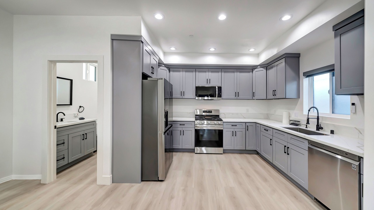 Photo of Kitchen in Tarzana