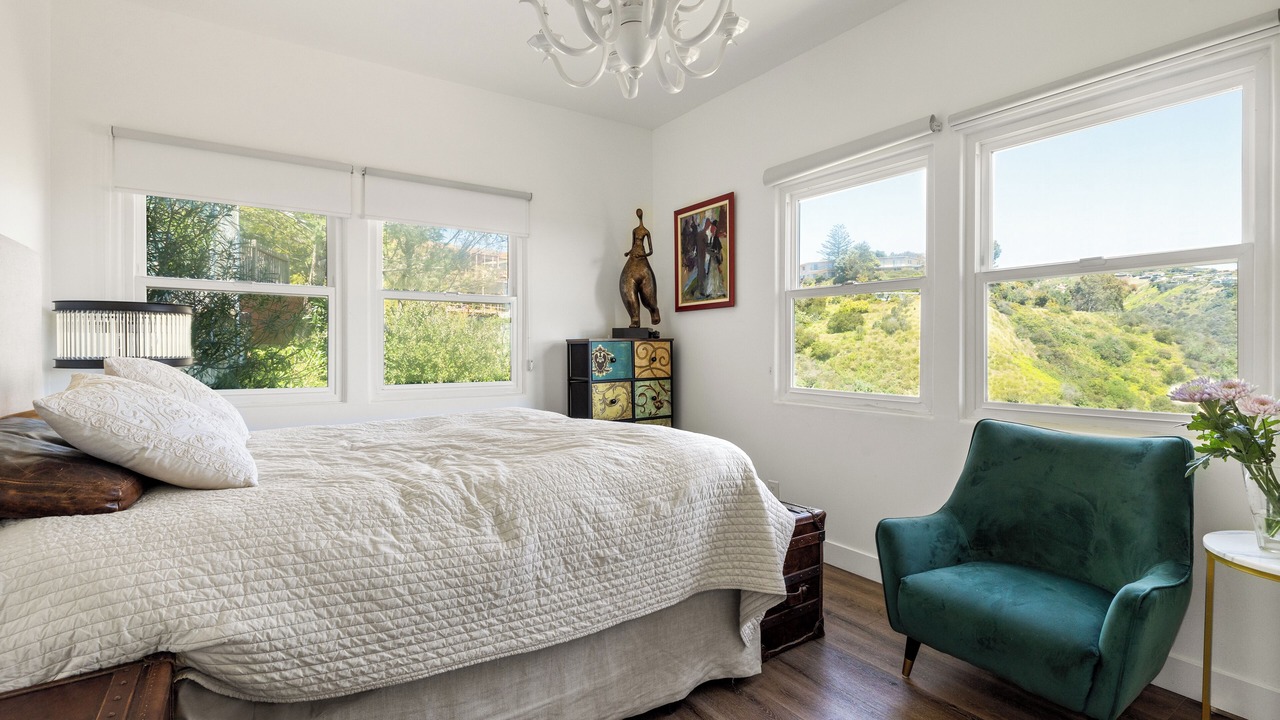 Photo of Bedroom in Pacific Palisades