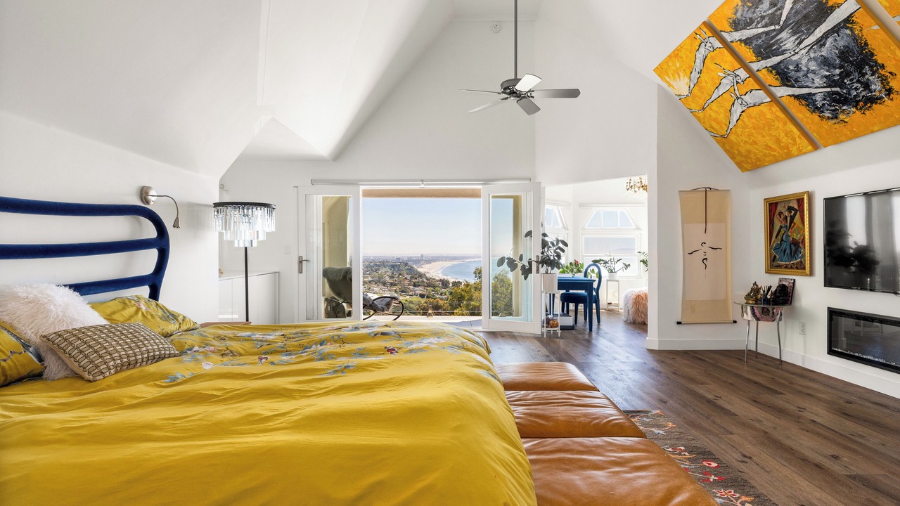 Photo of Bedroom in Pacific Palisades