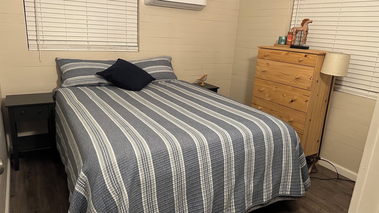 Photo of Bedroom in Willits