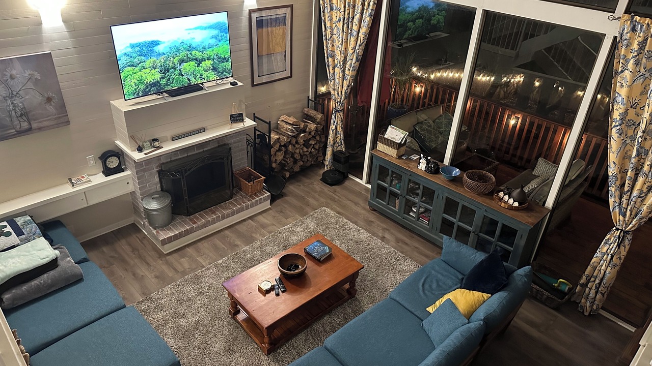 Photo of Livingroom in Willits