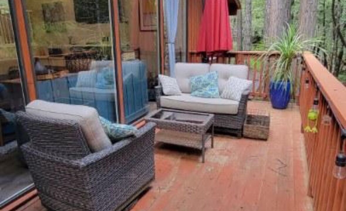 Photo of Patio Balcony in Willits
