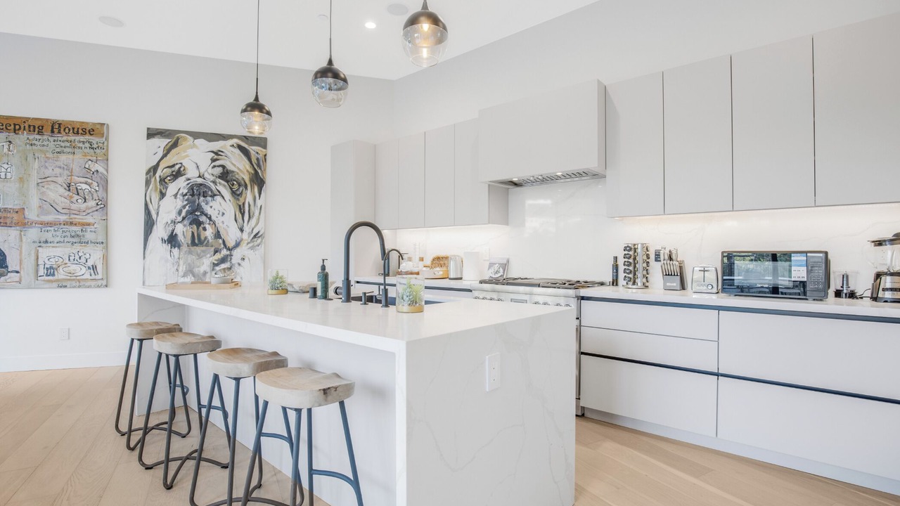 Photo of Kitchen in Hollywoodland