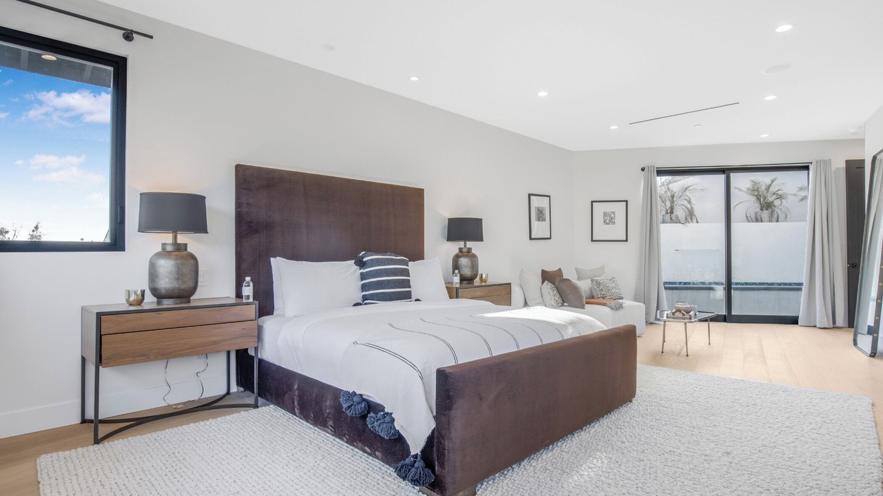 Photo of Bedroom in Hollywoodland
