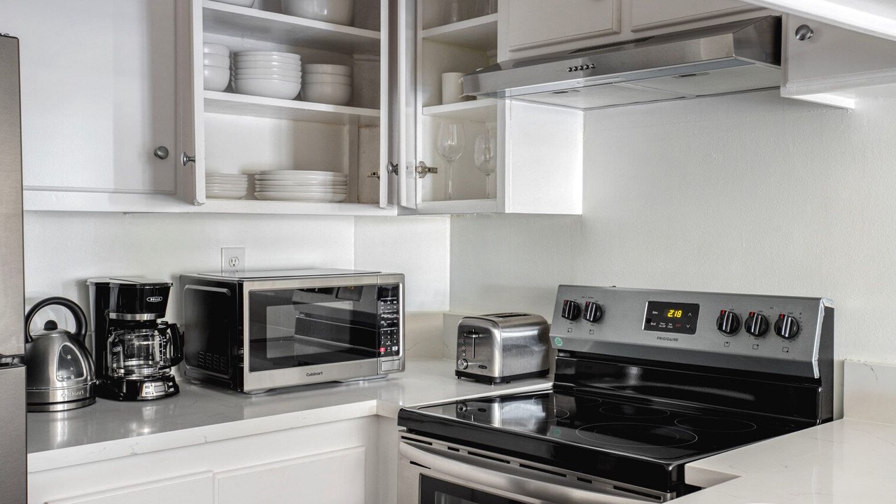 Photo of Kitchen in Miracle Mile