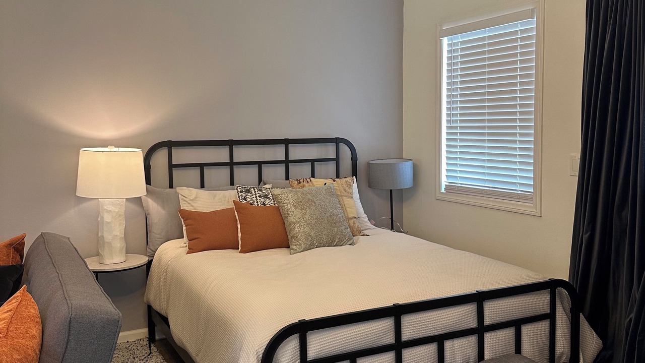 Photo of Bedroom in Van Nuys