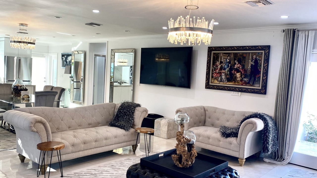 Photo of Livingroom in North Redondo