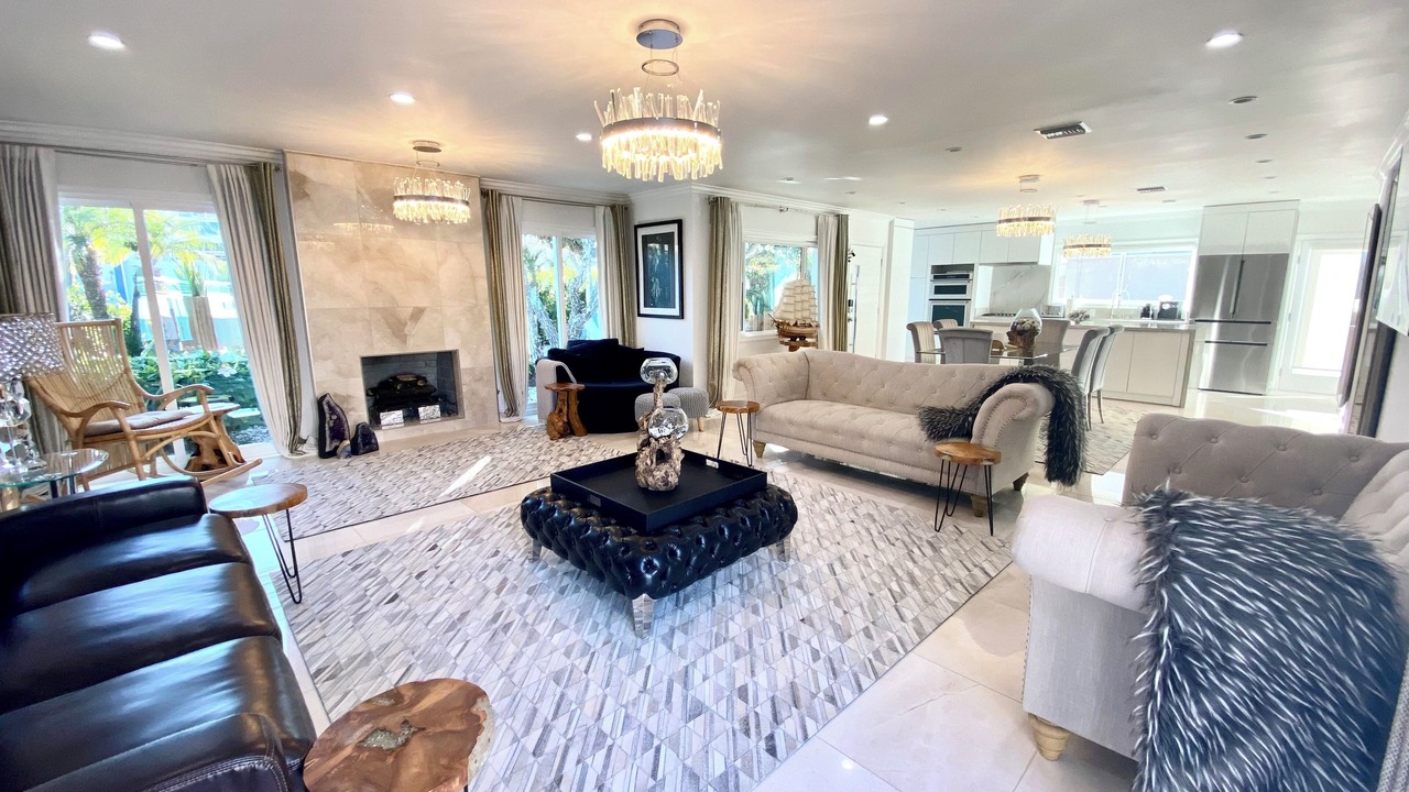Photo of Livingroom in North Redondo