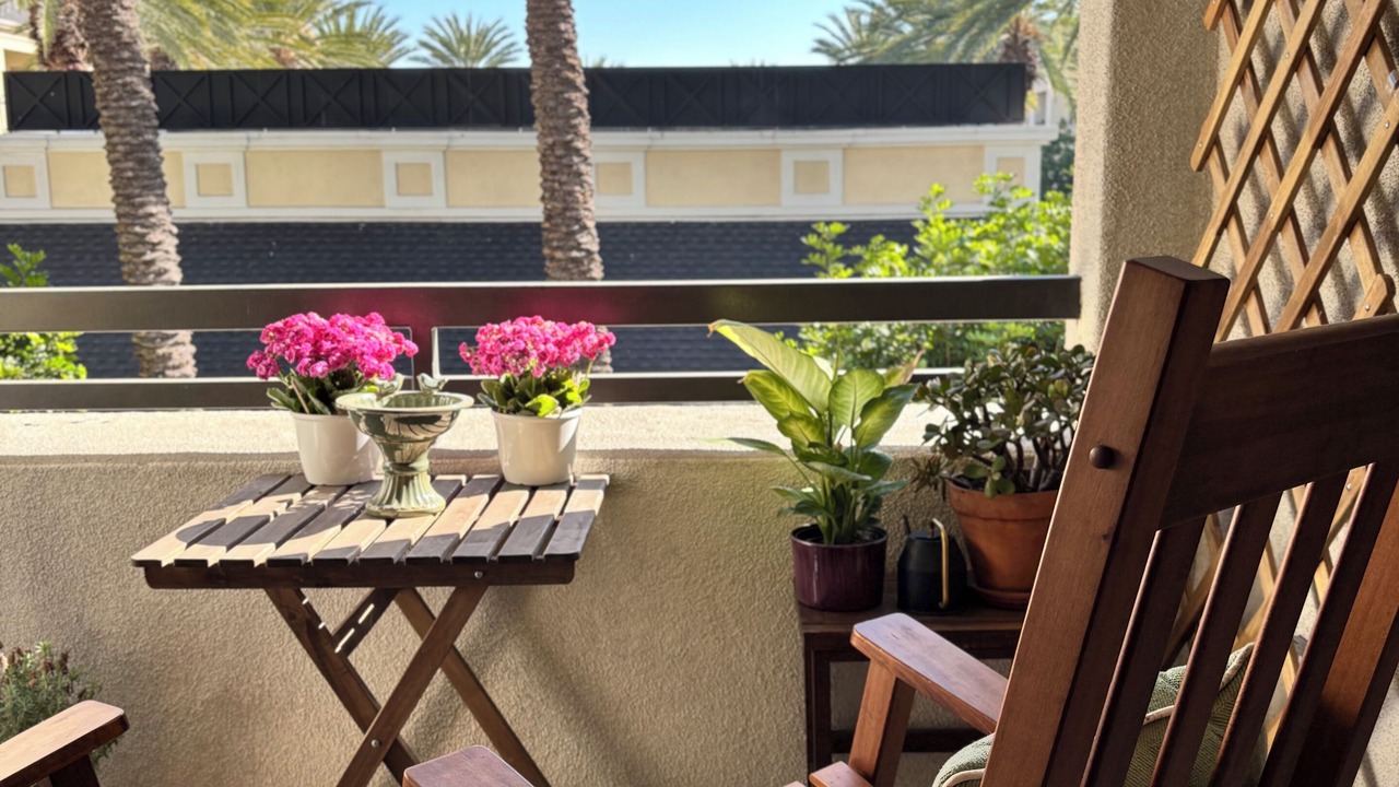 Photo of Patio Balcony in Airport Area