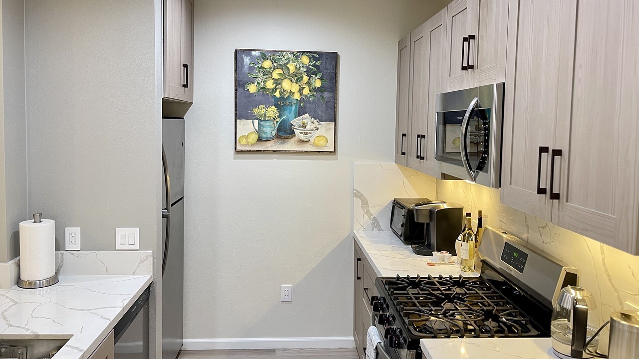 Photo of Kitchen in Airport Area