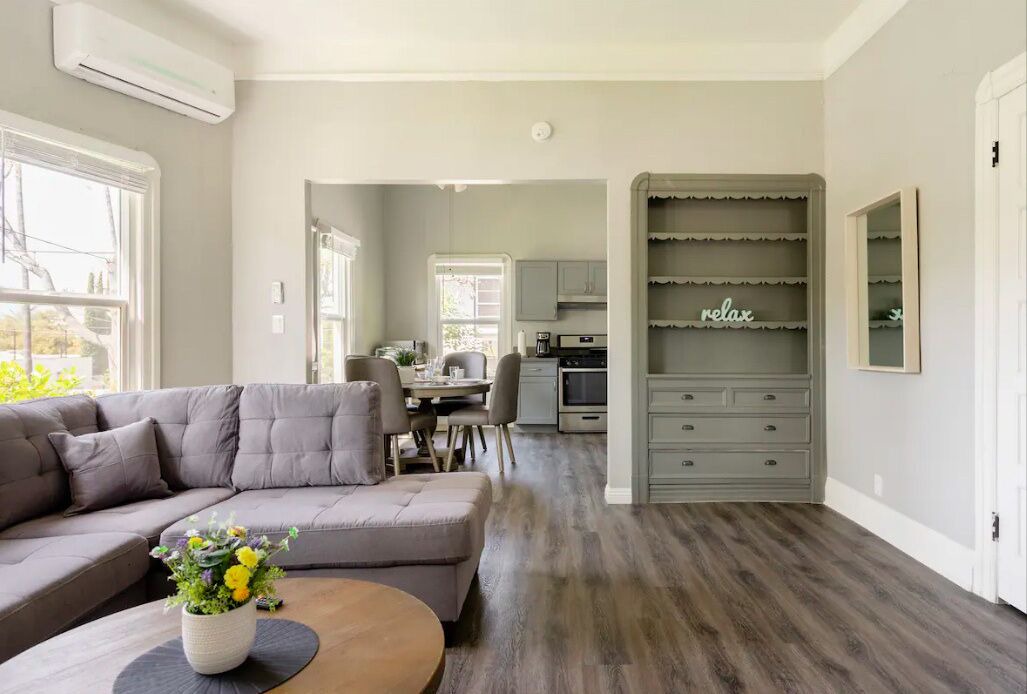 Photo of Livingroom in Pasadena