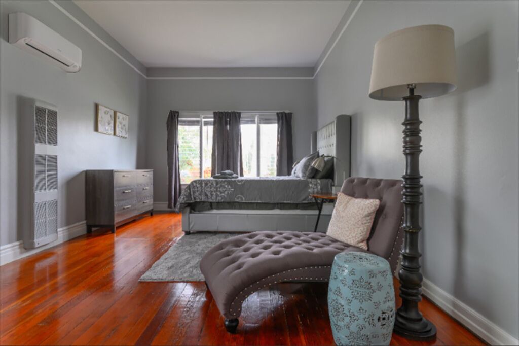Photo of Livingroom in Pasadena