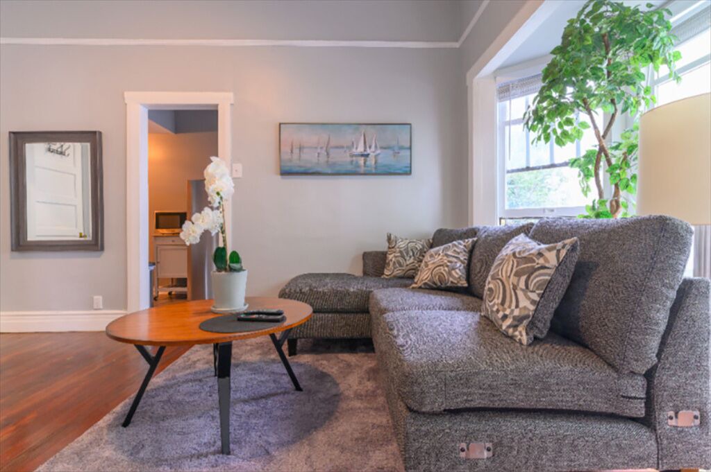 Photo of Livingroom in Pasadena