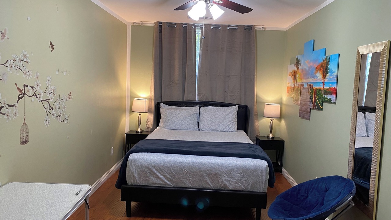 Photo of Bedroom in Greenacres
