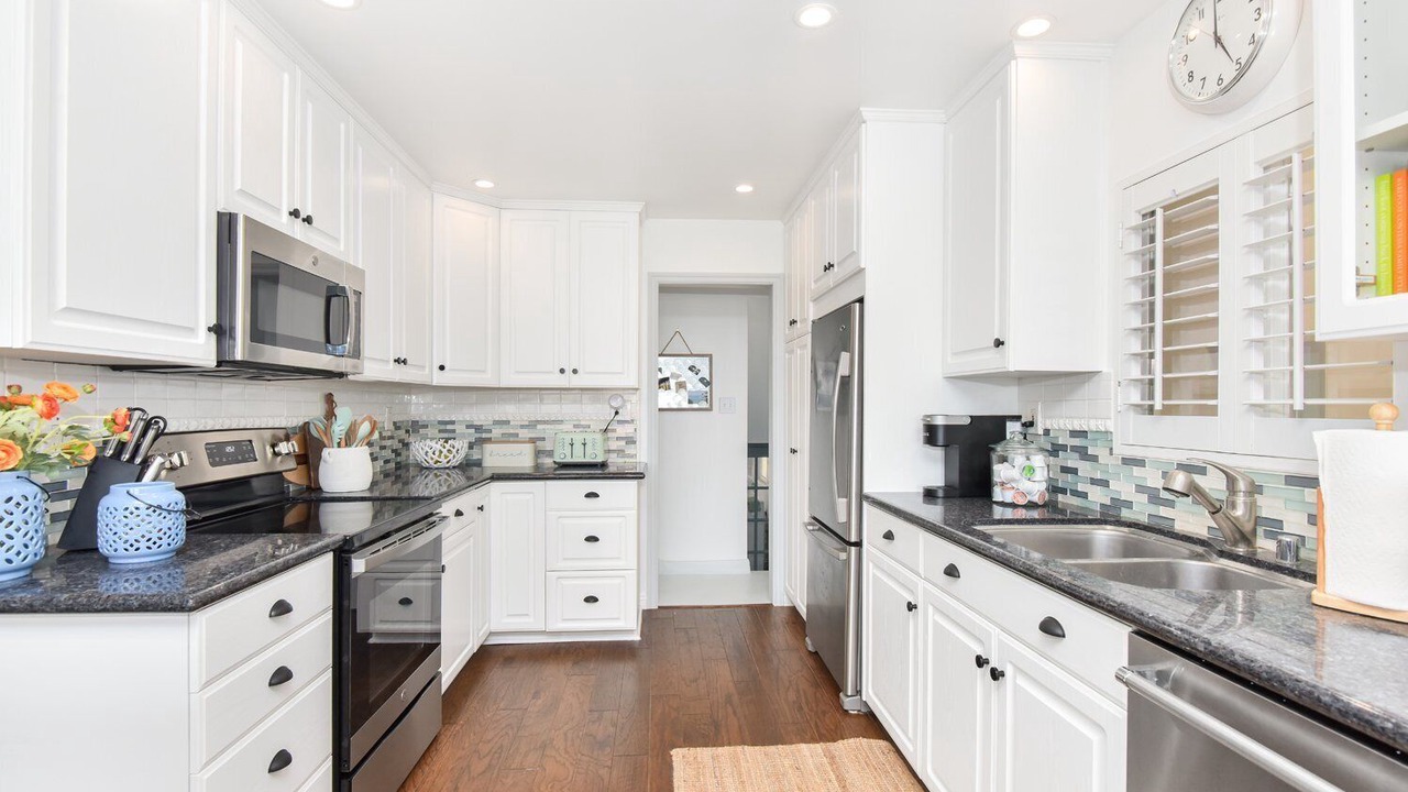 Photo of Kitchen in Santa Ana Heights