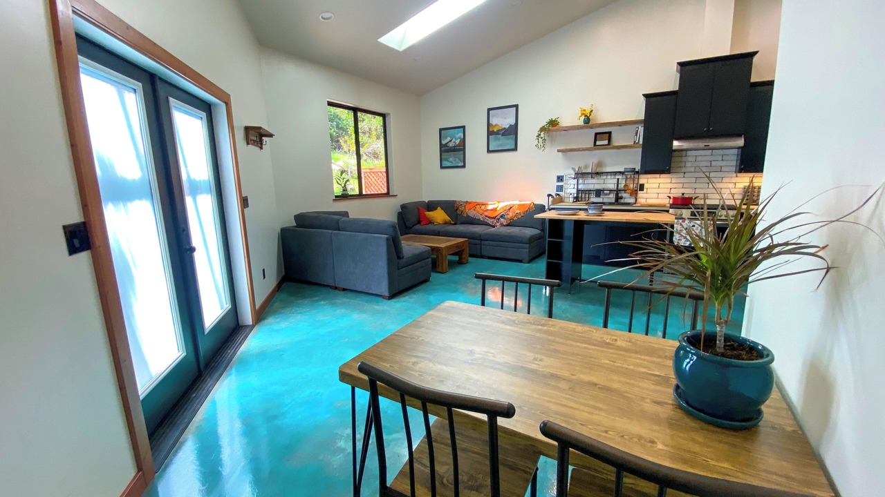Photo of Livingroom in Pacific