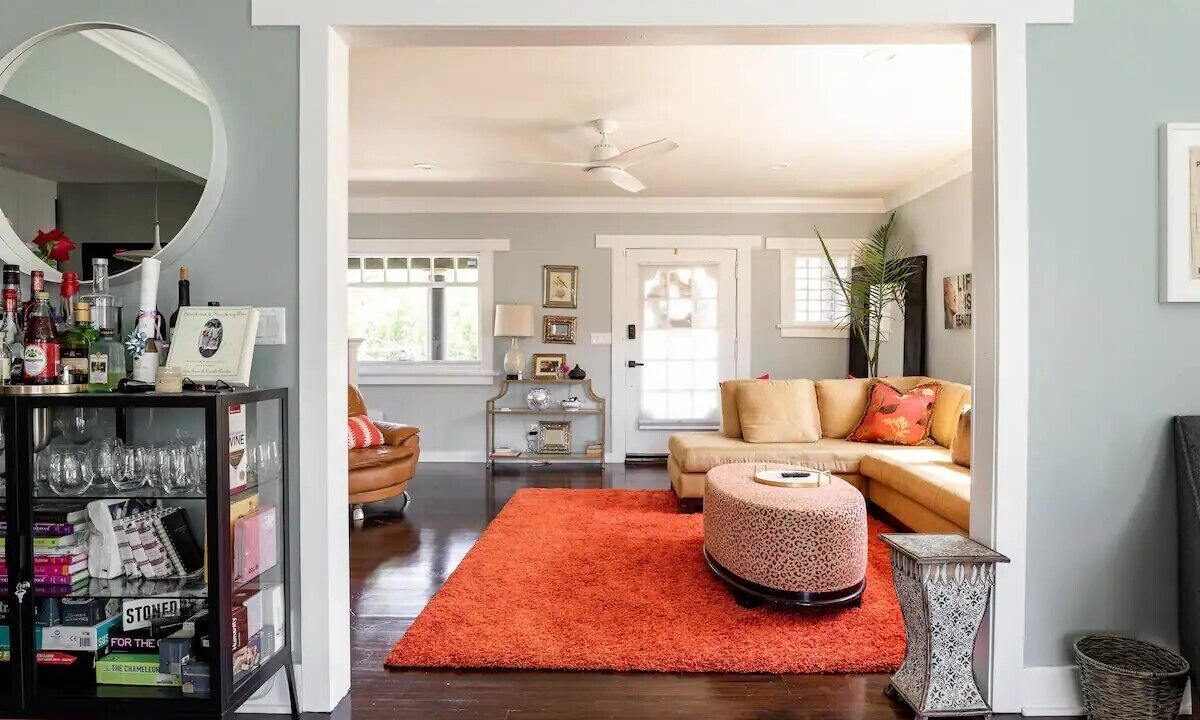 Photo of Livingroom in North Central