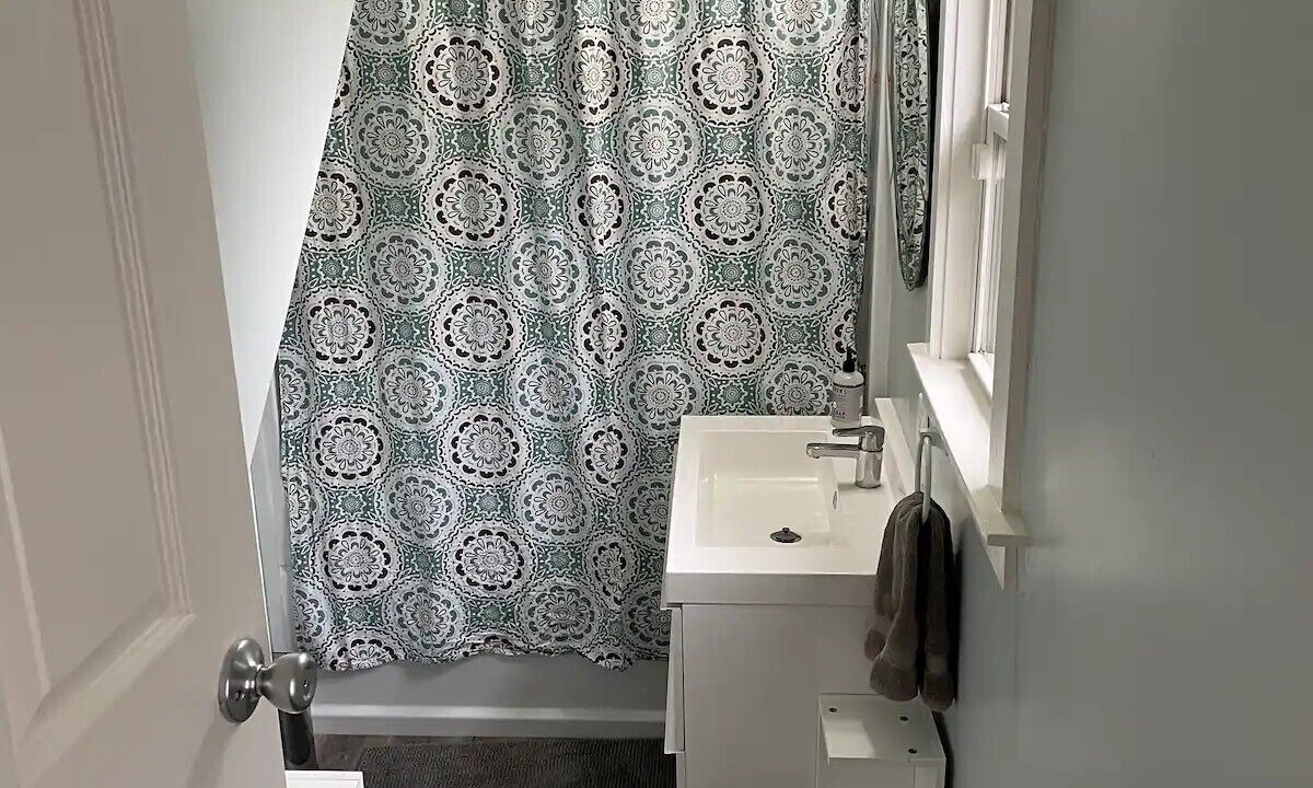 Photo of Bathroom in North Central