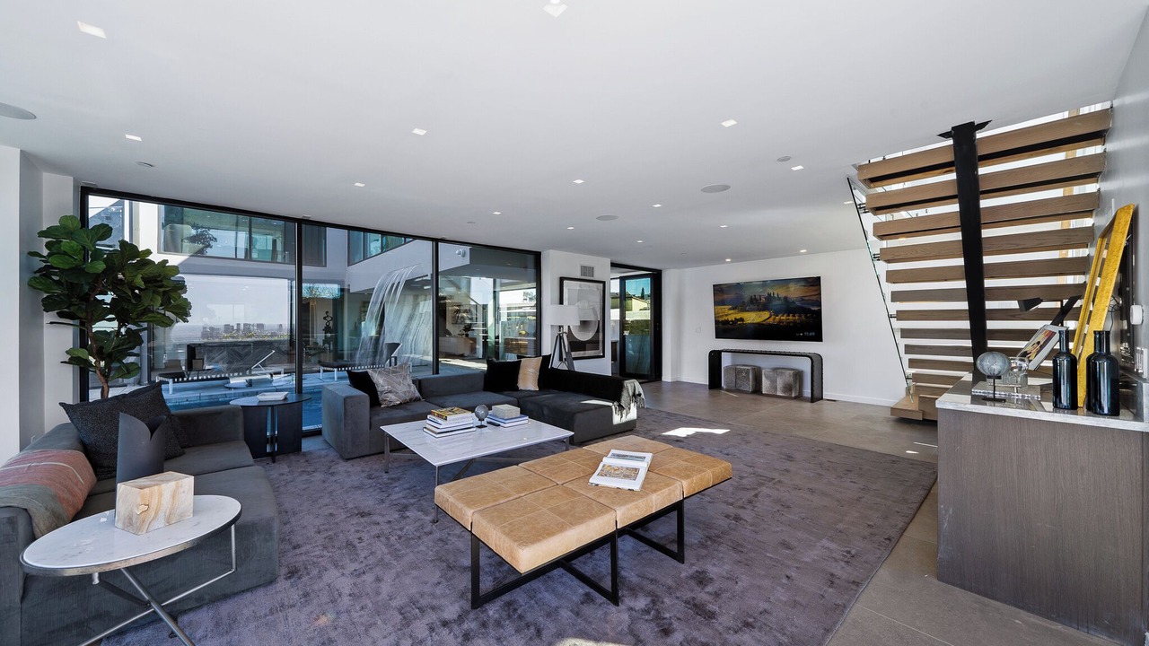 Photo of Livingroom in The Bird Streets