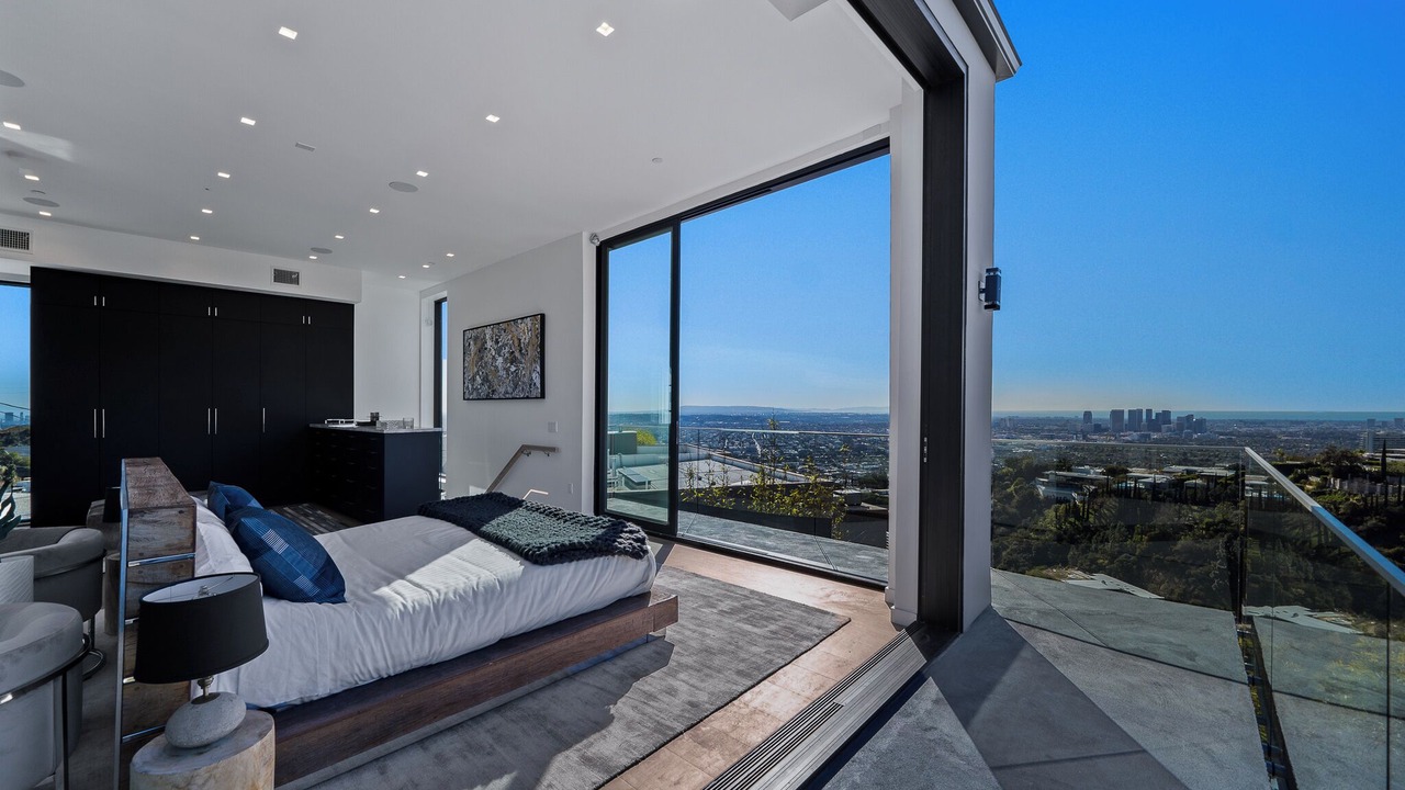 Photo of Bedroom in The Bird Streets