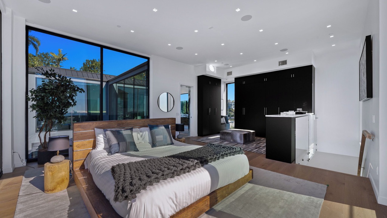 Photo of Bedroom in The Bird Streets