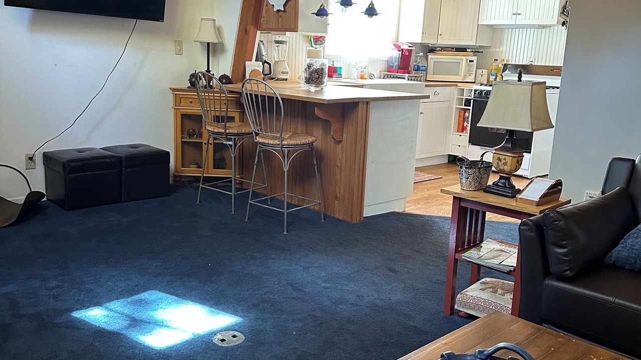 Photo of Livingroom in Green Valley Lake