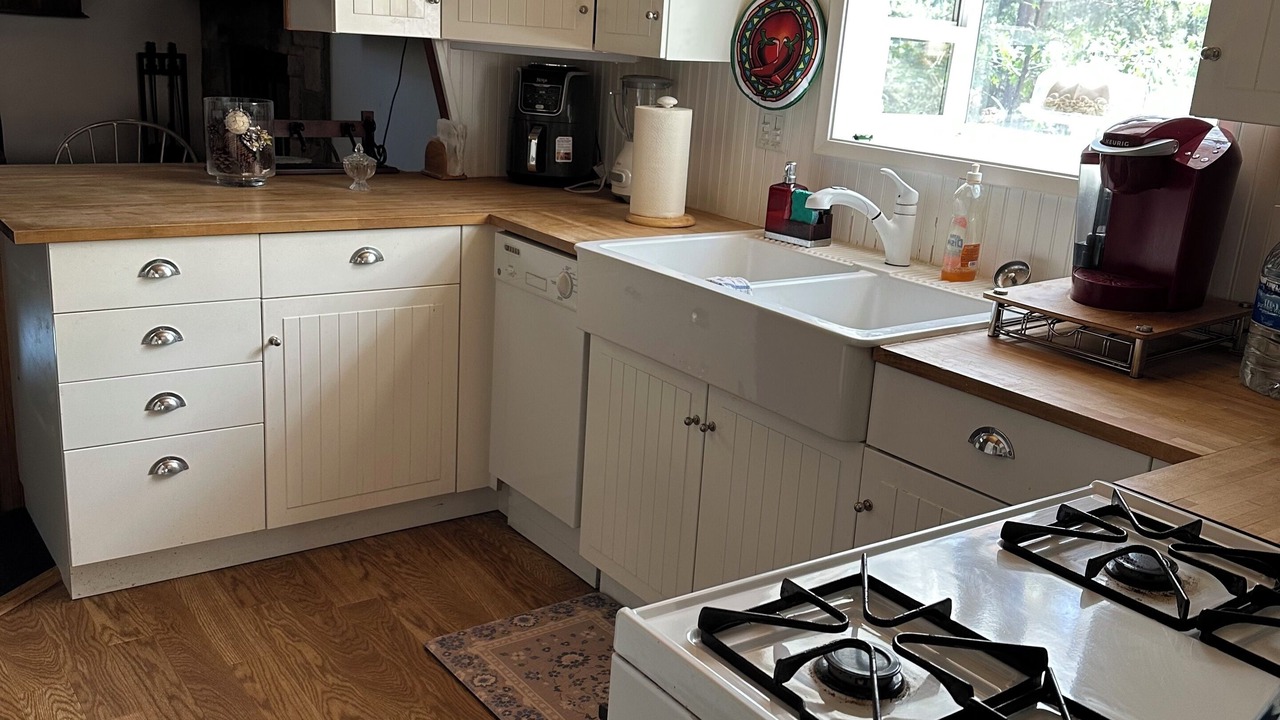 Photo of Kitchen in Green Valley Lake