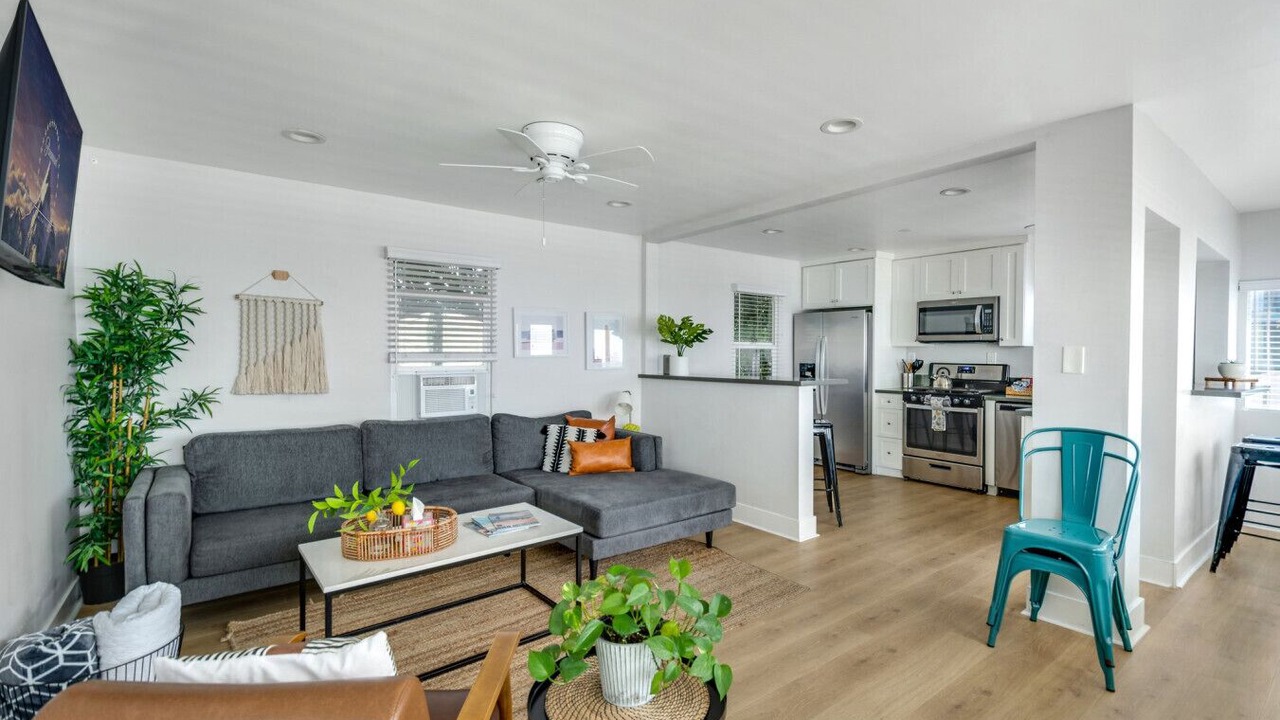 Photo of Livingroom in Huntington Beach