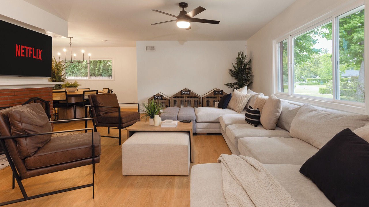 Photo of Livingroom in Morrison - Eldridge Park