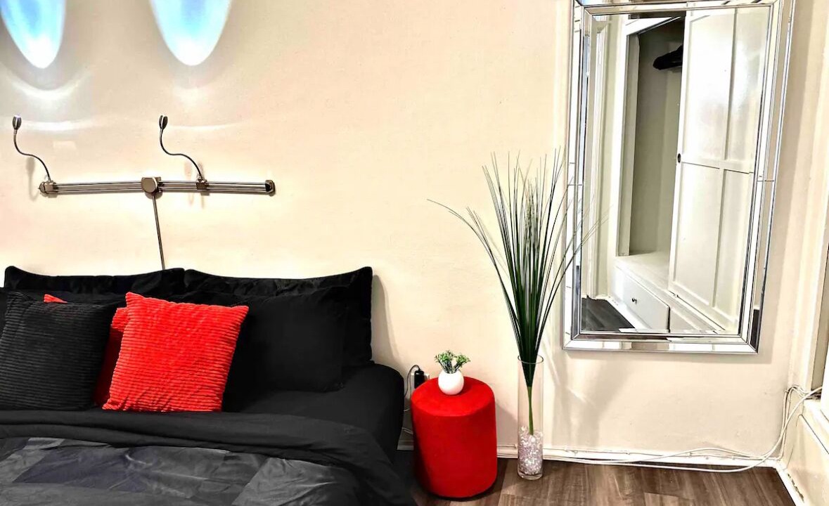 Photo of Bedroom in Hermosa Beach