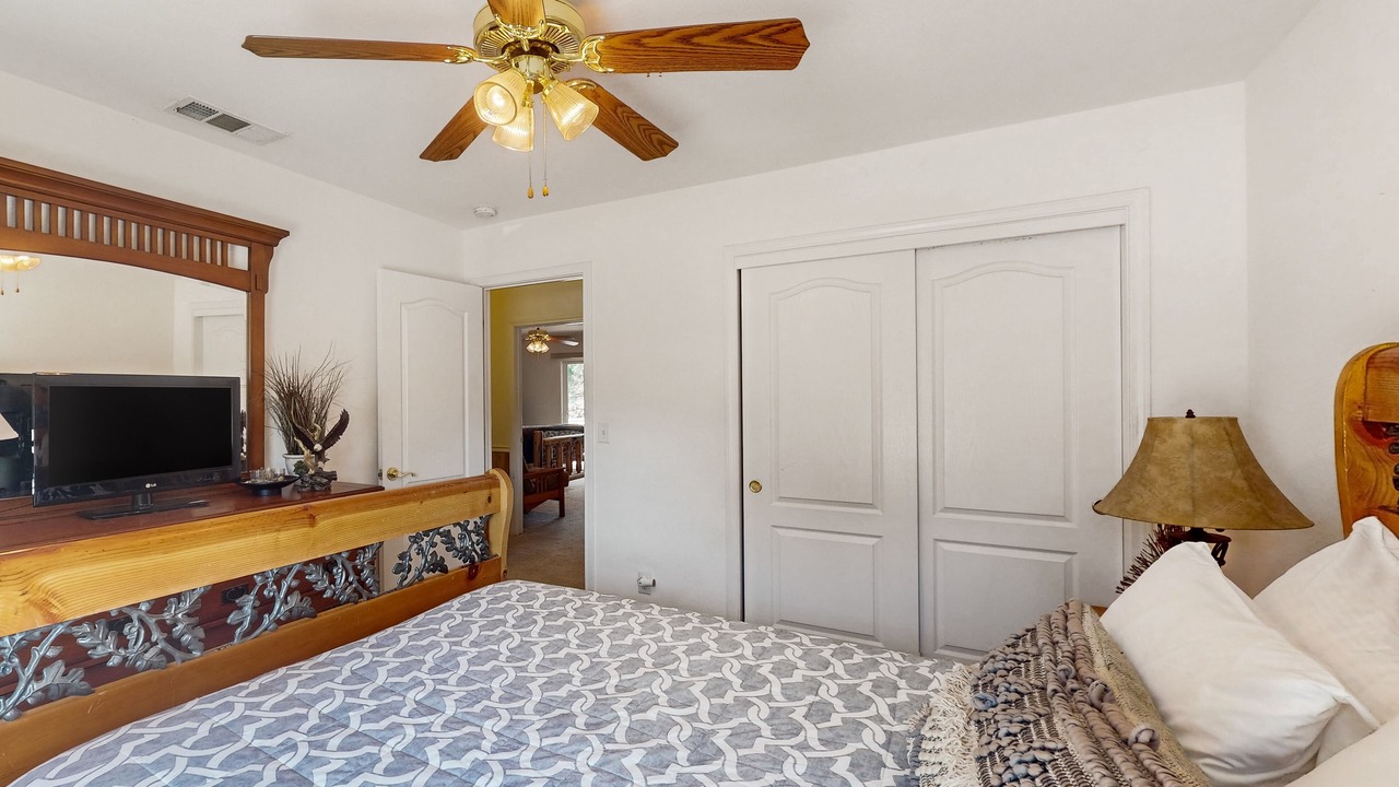 Photo of Bedroom in Bass Lake