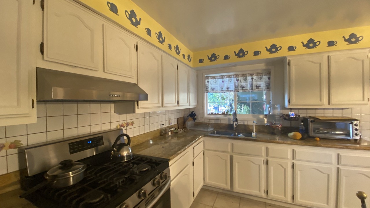 Photo of Kitchen in North Hills West