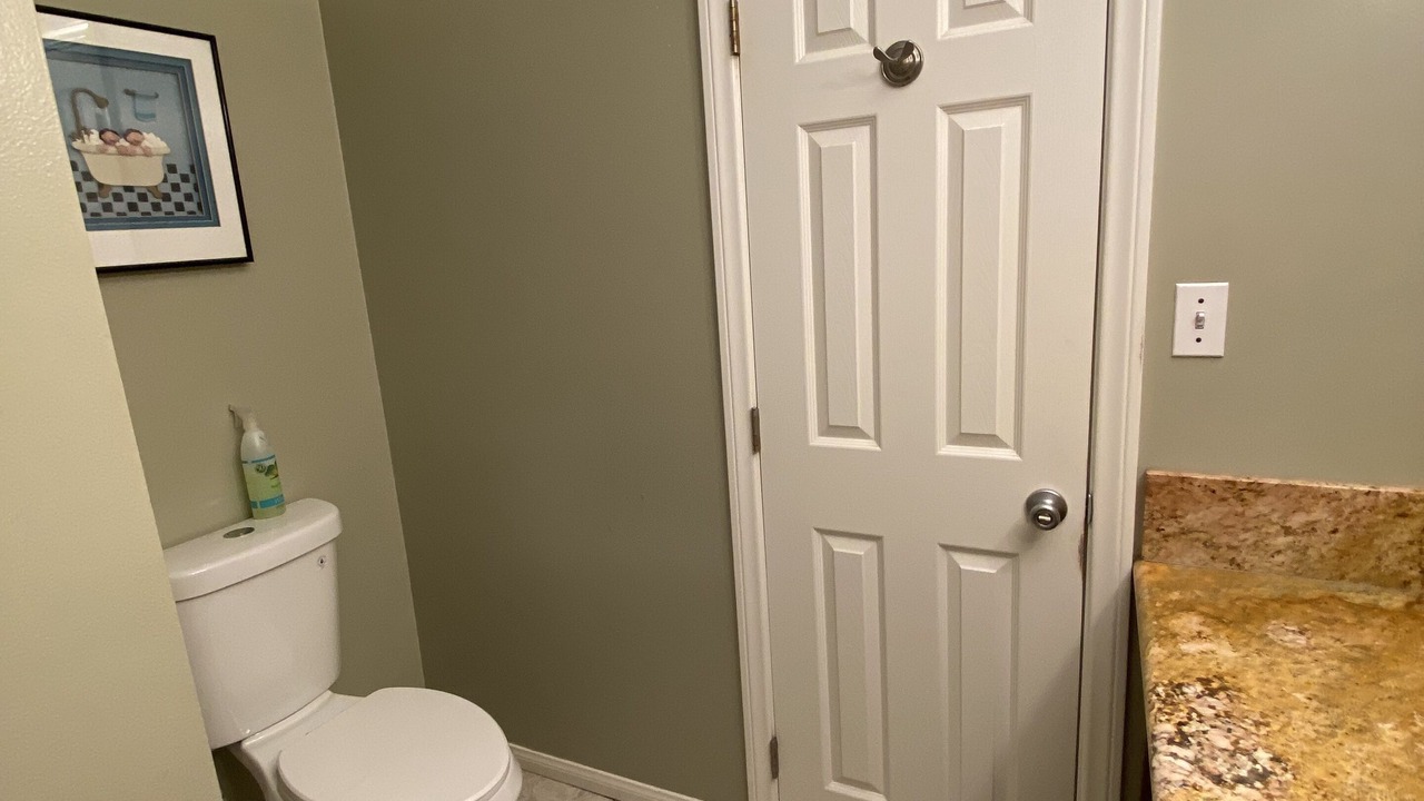Photo of Bathroom in North Hills West