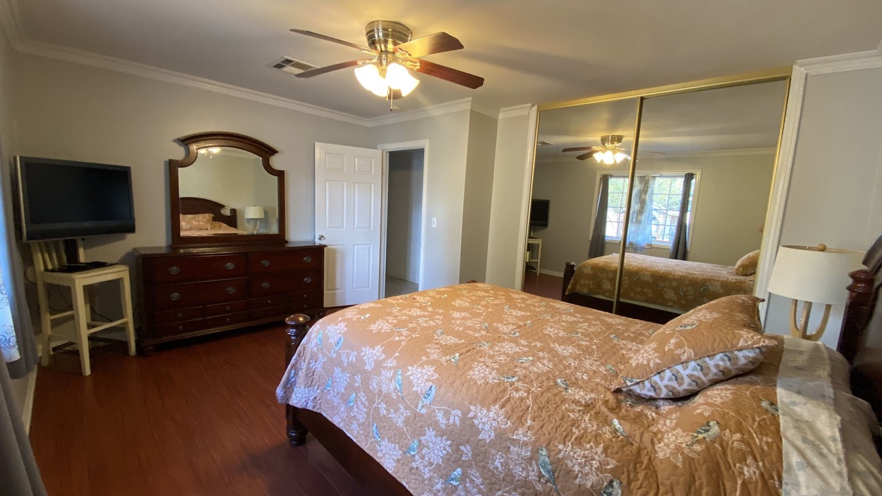 Photo of Bedroom in North Hills West