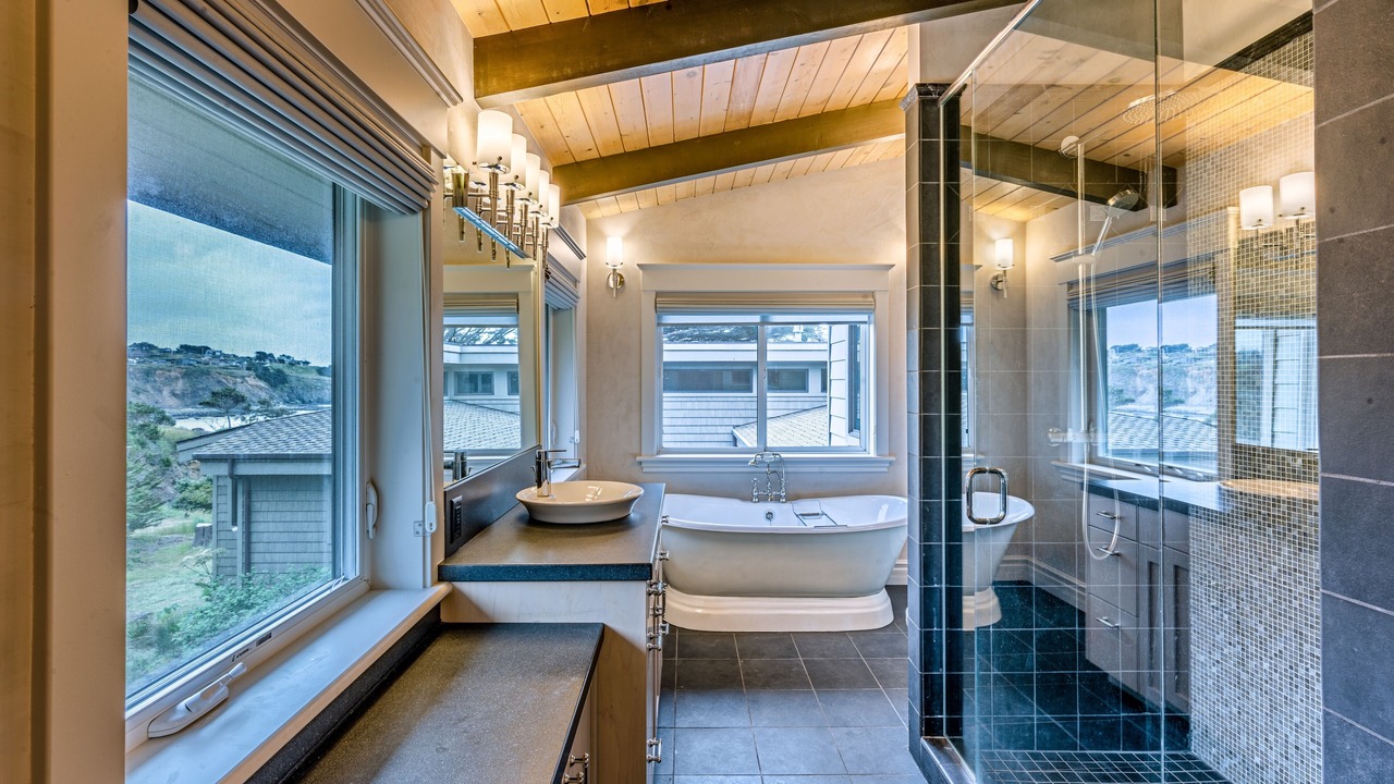 Photo of Bathroom in Gualala