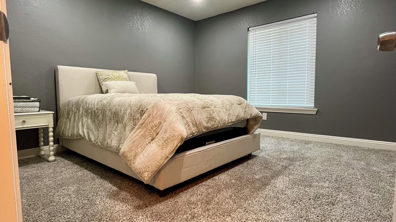 Photo of Bedroom in Rialto